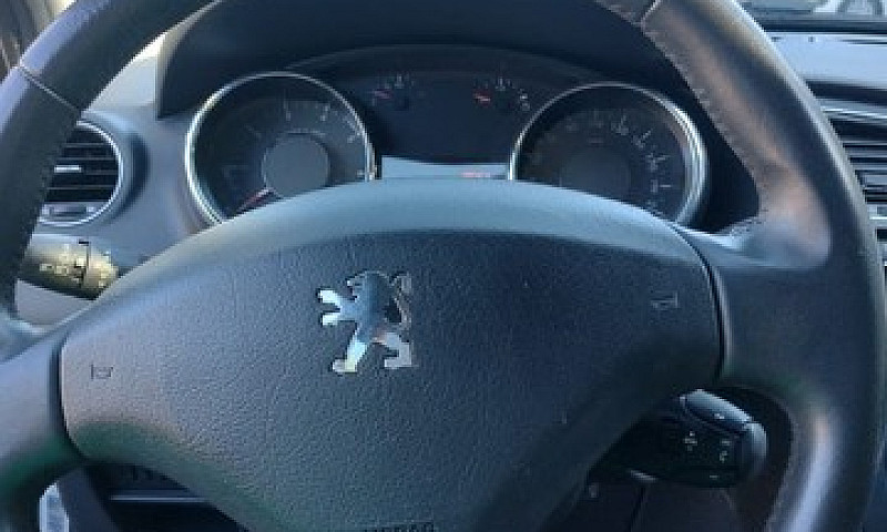 Peugeot 3008...