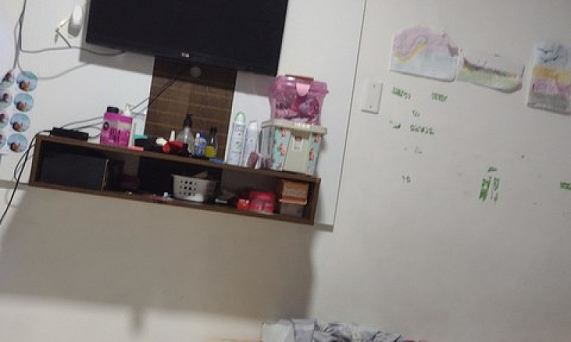 Alugo Uma Casa. Disp...