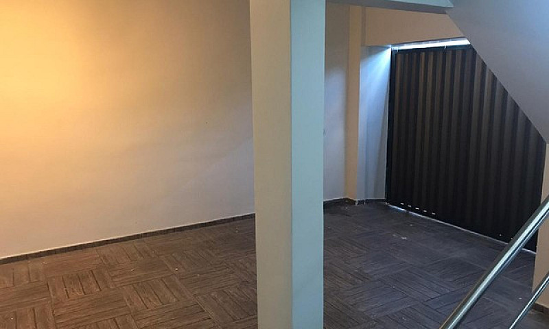 Casa Com 170 M² Com ...