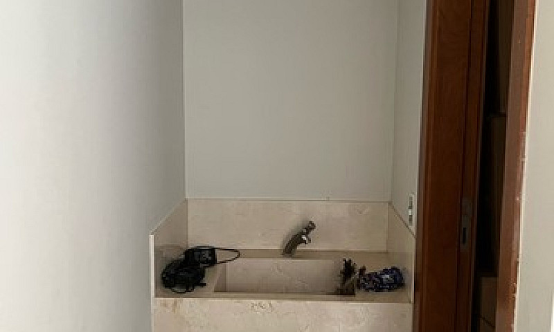 Casa Disponível Para...