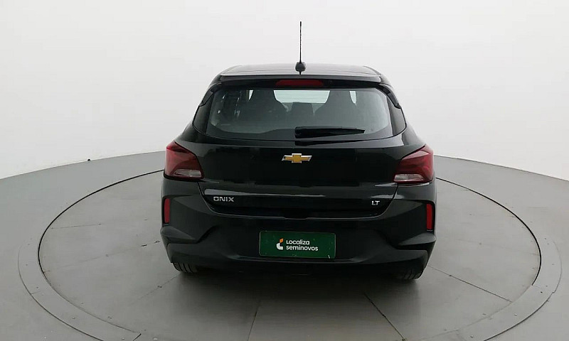 Chevrolet Onix Hatch...