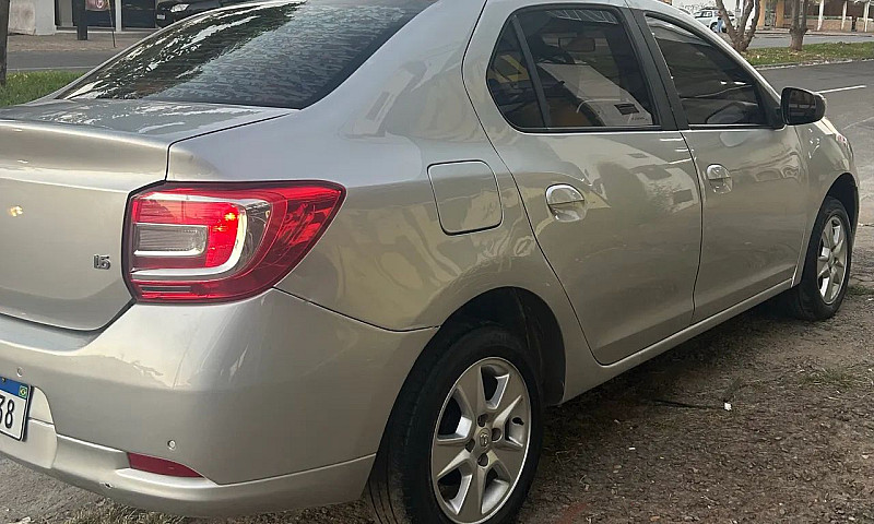 Renault Logan Dynami...