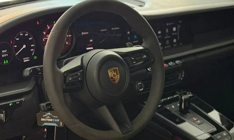 Porsche 911 Carrera ...