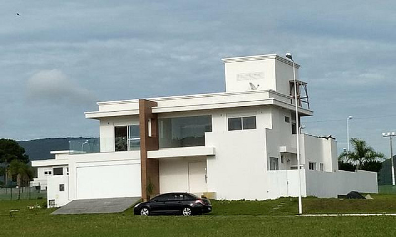 Linda Casa Em Cond**...