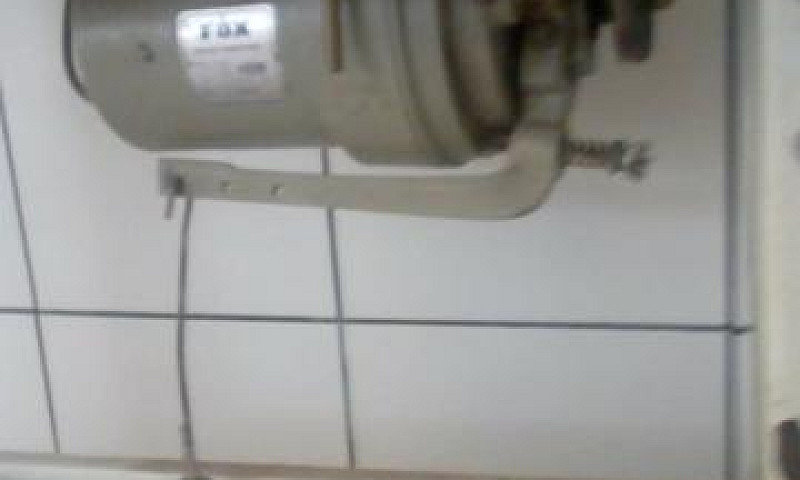 Máquina De Costura...