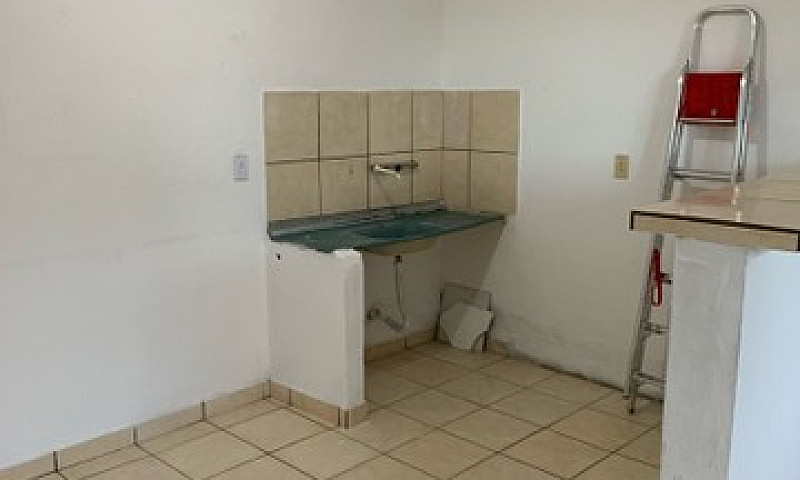 Casa 1 Andar Na Praç...
