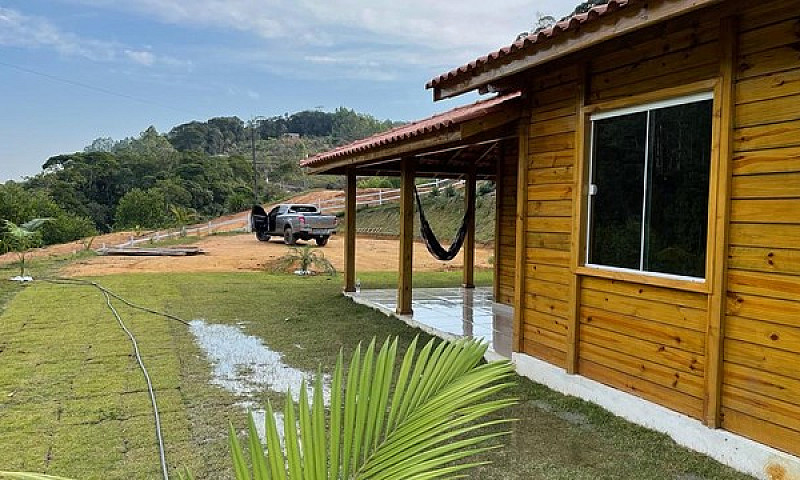 Sítio Com Casa Aragu...