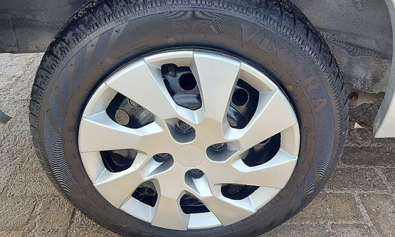 Prisma Lt 1.4 2012 C...