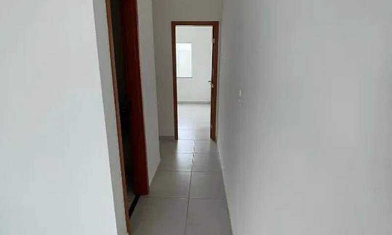 Casa De 2/4 No Bairr...