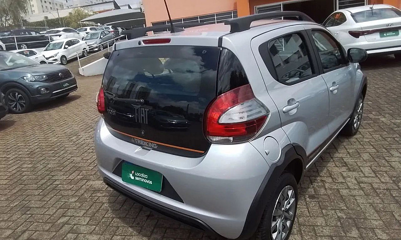 Fiat Mobi Trekking 1...