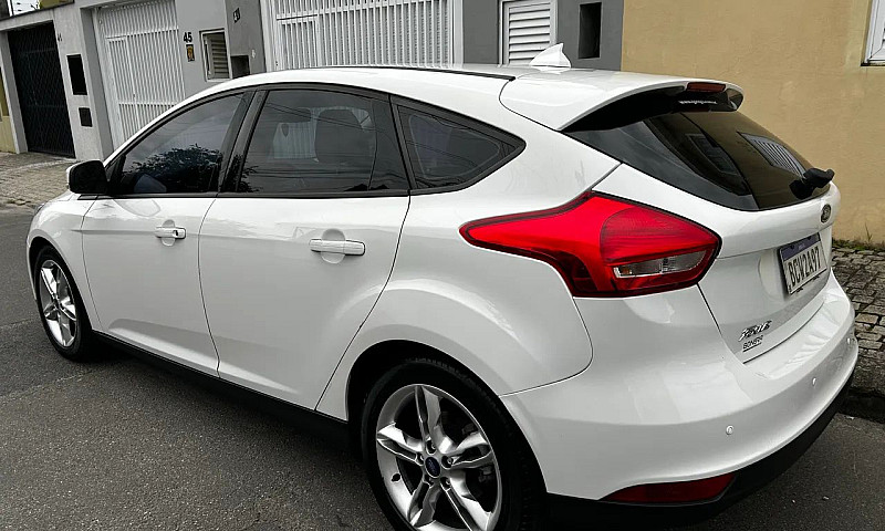 Ford Focus 1.6 S/Se/...