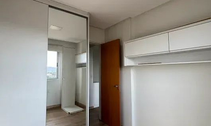 Apartamento Condomín...
