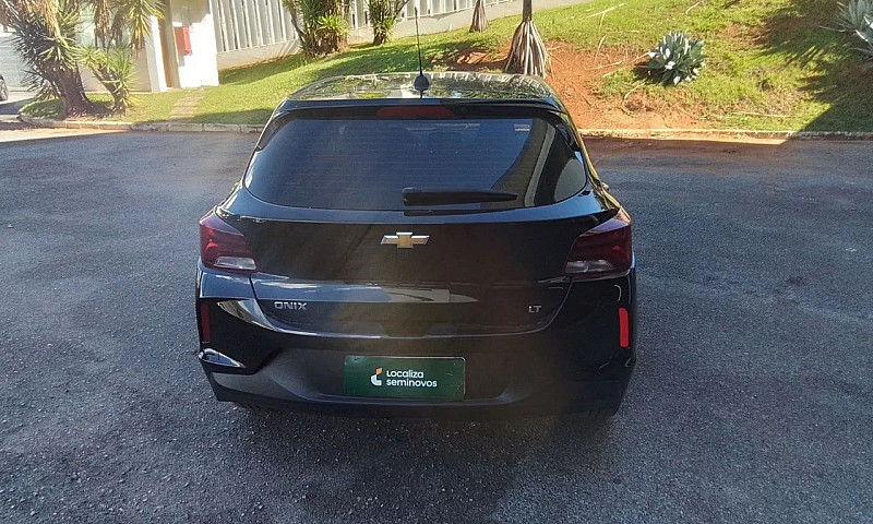 Chevrolet Onix Hatch...
