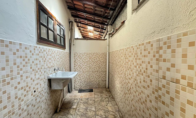 Alugo Casa 2 Quartos...