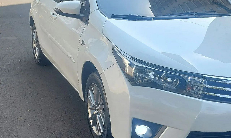 Toyota Corolla Xei 2...
