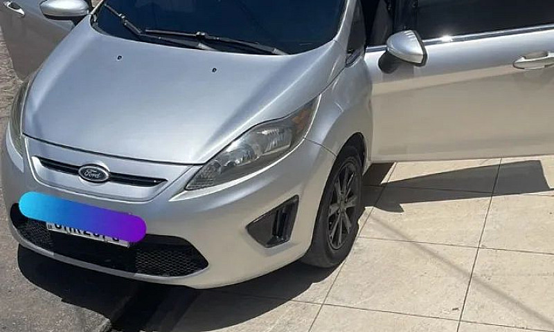 Ford Fiesta Se 1.6 1...