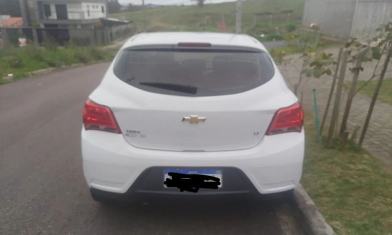 Chevrolet Onix Hatch...