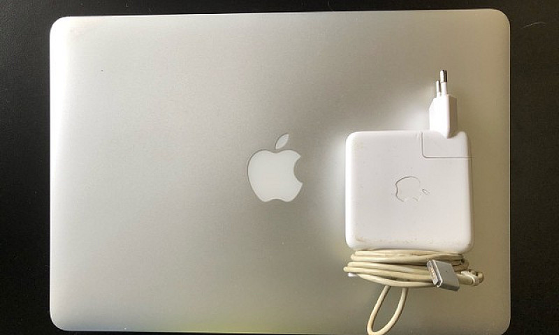 Macbook Pro Retina 1...