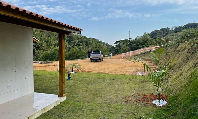Sítio Com Casa Aragu...