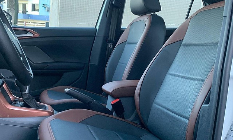 Volkswagen T-Cross 1...