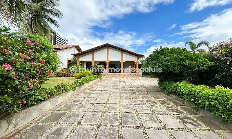 Casa No Calhau Com 3...