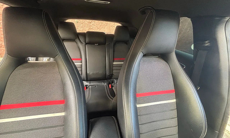 Mercedes-Benz Classe...