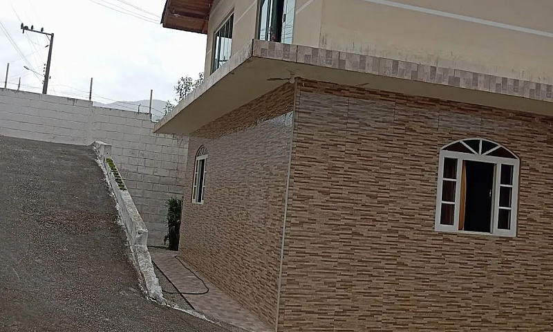 Alugo Casa Em Três R...