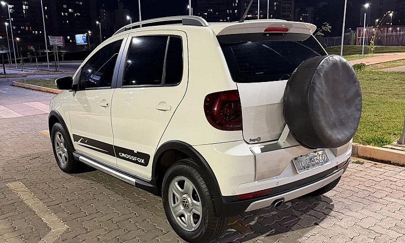 Volkswagen Crossfox ...
