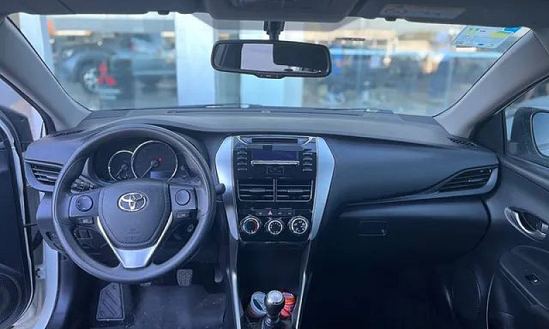 Yaris, Oportunidade!...