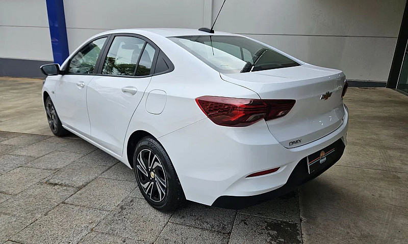 Chevrolet Onix Plus ...