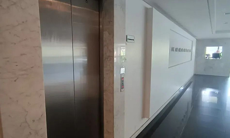 [Torre-Madrid-20793]...