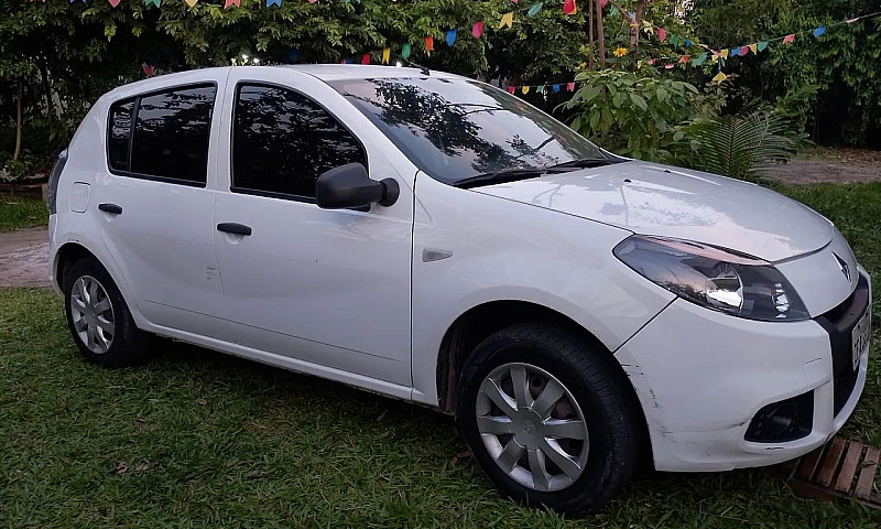 Renault Sandero Auth...