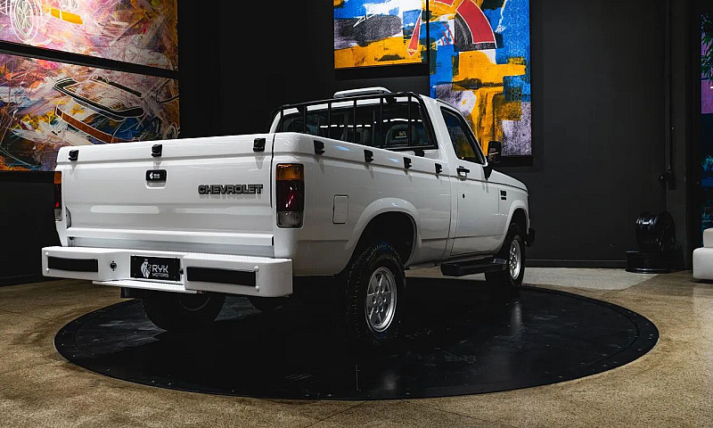 Chevrolet D-20 S / L...