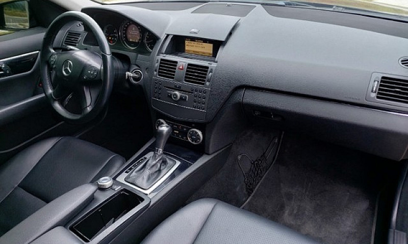 Mercedes C-180 Class...