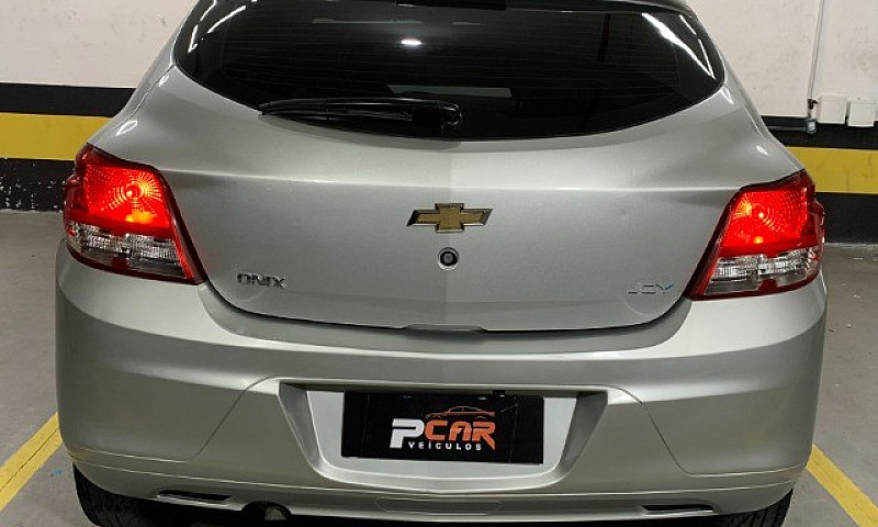 Chevrolet Onix 2018...