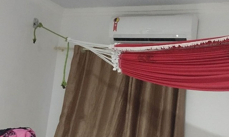 Alugo Uma Casa. Disp...