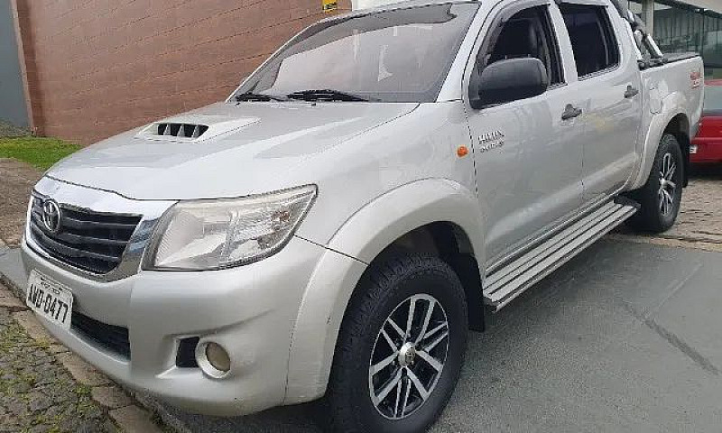 Hilux Cd 3.0 4X4 (Re...
