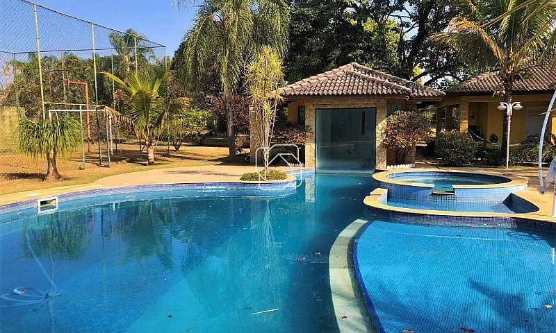 Casa De Condomínio E...