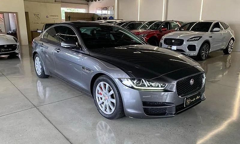 Jaguar Xe 2.0 Turboc...