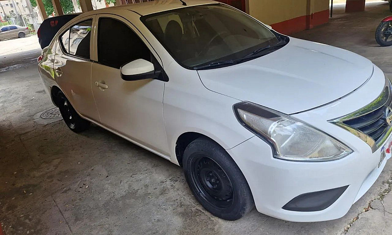 Nissan Versa 1.0 12V...