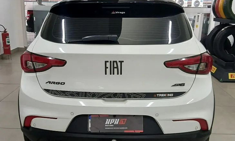 Fiat Argo Trekking 1...