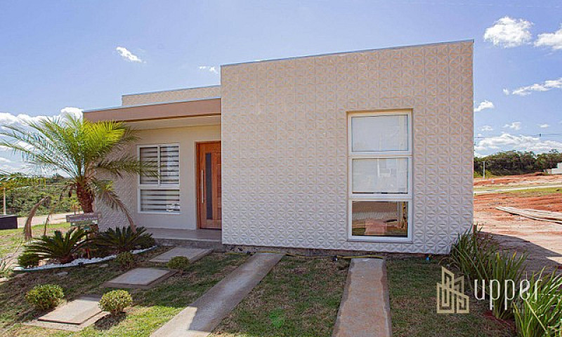 Casa Com 3 Dormitóri...