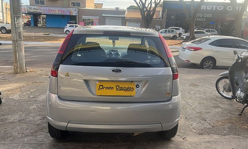 Ford Fiesta 1.6 2013...