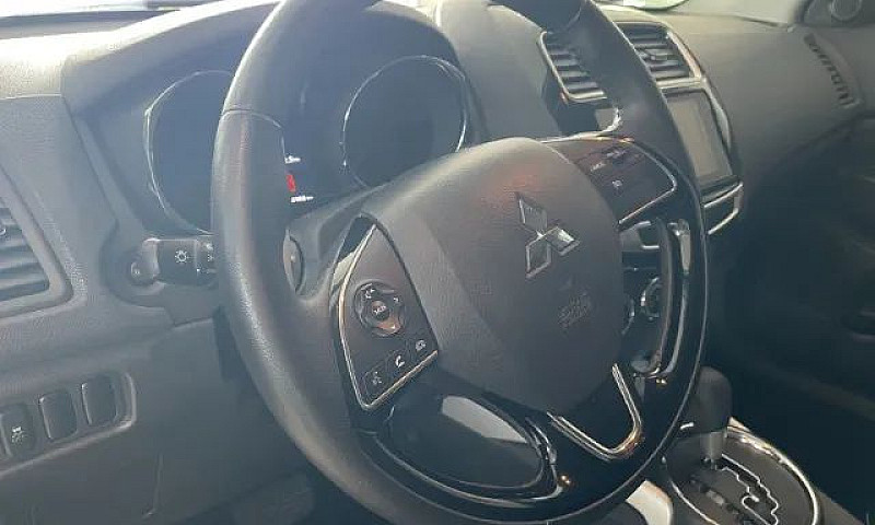 Mitsubishi Outlander...