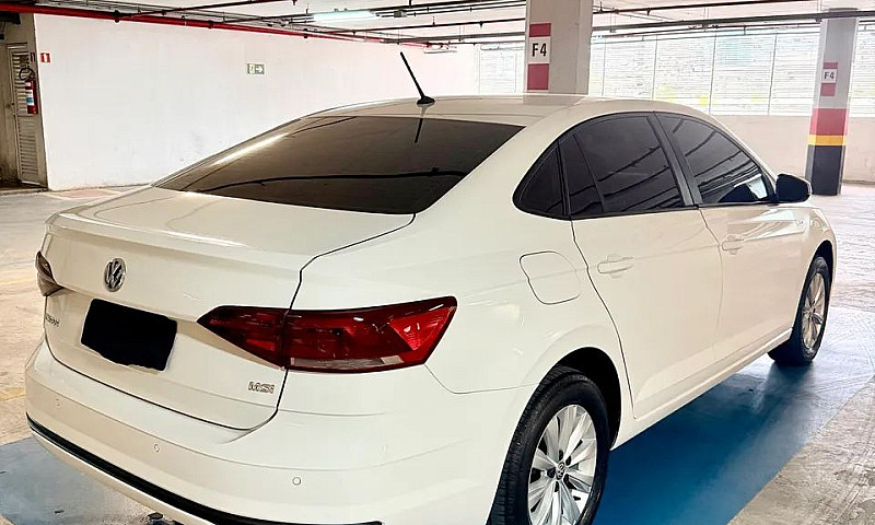 Volkswagen Virtus 1....