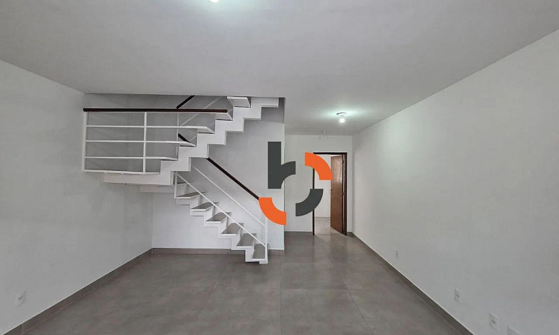 Casa Com 2 Dormitóri...