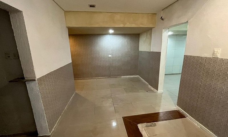 Ponto Comercial No P...