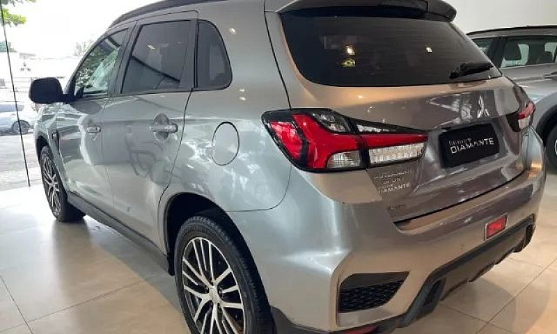 Mitsubishi Outlander...