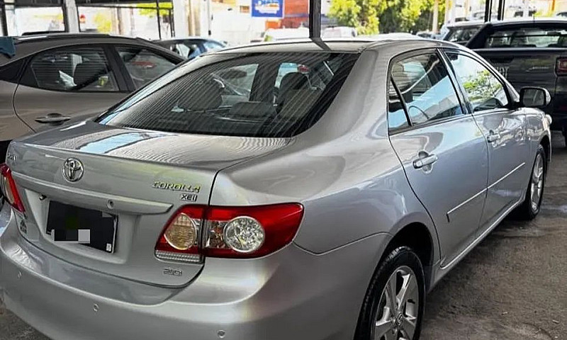 Toyota Corolla Xei 2...