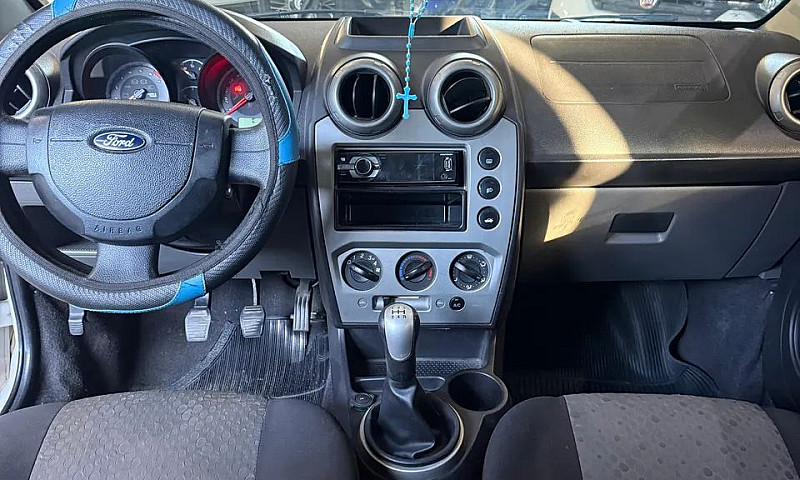 Ford Fiesta 1.0 8V F...